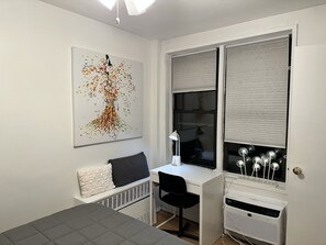 1 bedroom, WiFi, bed sheets - Penthouse 1BD1BA in Kips Bay with free laundry (New York)
