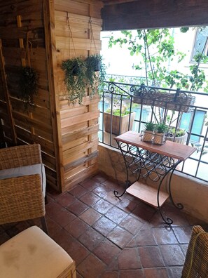 Luxury Double Room | Terrace/patio - LE PATIO DE SOPHIE (Sisteron)