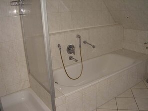 Shower - Am Grooten Steen 20, Ferienwohnung 2 (Cuxhaven)