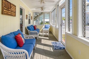 Living area - NEW LISTING! 15th St Beach Retreat #1 - 3 Bed/3 Bath Waterfront with Boat Dock (Ocean City)