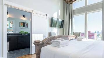 4 Schlafzimmer, Bügeleisen/Bügelbrett, kostenloses WLAN, Bettwäsche