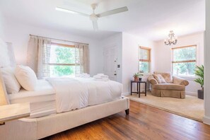 3 habitaciones, tabla de planchar con plancha y wifi gratis 