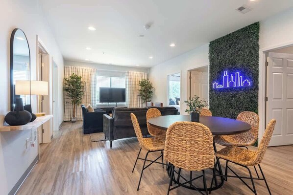 Dining - The Main Event - Boho Retreat in East Nashville (Nashville)