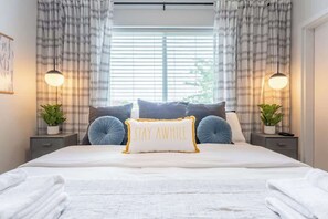 4 soverom, strykejern/-brett, wi-fi (inkludert) og sengetøy