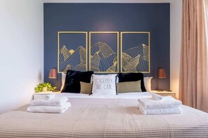 4 chambres, fer et planche à repasser, Wi-Fi gratuit, draps fournis