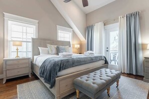 4 soverom, strykejern/-brett, wi-fi (inkludert) og sengetøy