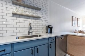 Interior - The Stay Awhile Suite - Convenient Monthly Rental (Nashville)