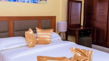 2 bedrooms