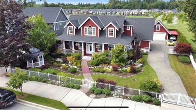 Beautiful 2B2B suite close Peace Arch&White Rock