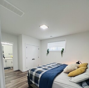 2 chambres, fer et planche à repasser, Wi-Fi gratuit, draps fournis