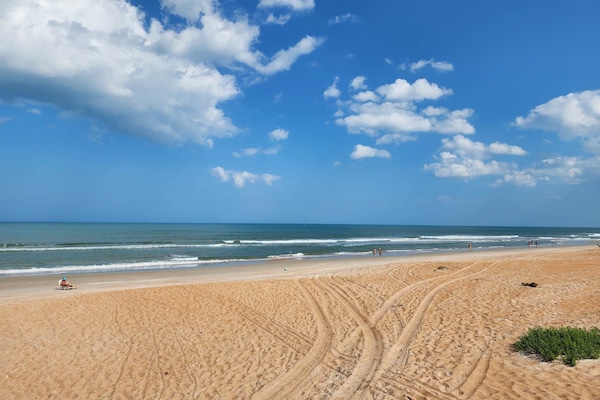 Sillas reclinables de playa, toallas de playa