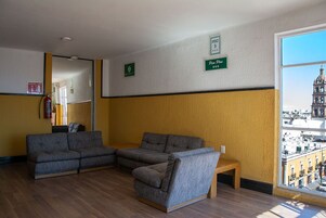 Televisión 45 pulgadas con canales de televisión por cable