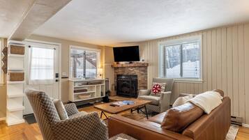 Apartment (2 Bedrooms) | Exterior