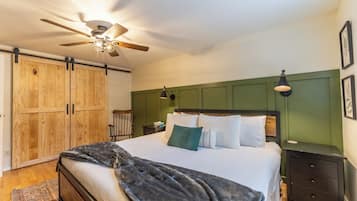 Condo (2 Bedrooms) | Property amenity