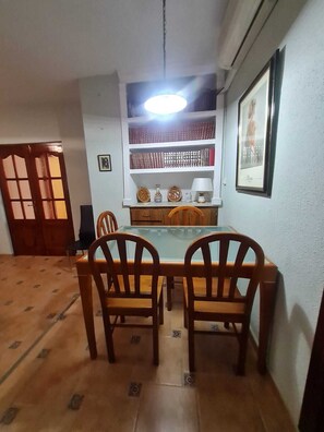 Interior - Beautiful Town  house. Montserrat, Valencia (Montserrat)