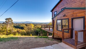 Property grounds - Dog Friendly~Views~Pool~Hot Tub~Fire pit~Private (Sevierville)