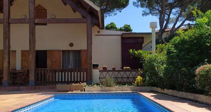 VILLA BETWEEN NATURAL PARKS