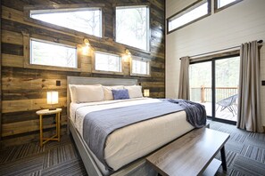 4 bedrooms, free WiFi, bed sheets