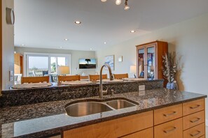 Dining - Seabrook Exclusives | 1397 Pelican Watch (Seabrook Island)