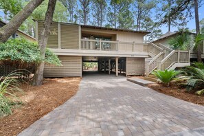 Exterior - Kiawah Exclusives | 1031 Sparrow Cottage (Johns Island)
