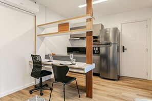 基本公寓 | 客廳 | 32 吋LCD 電視連數碼電視頻道、電視