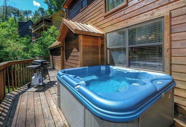 Baignoire à remous extérieure