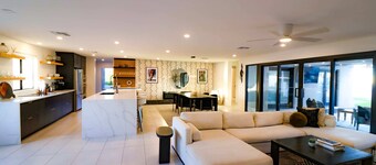 Villa Makena: Huge Luxe Home | Pickleball Court | Heated Pool | Great for Groups