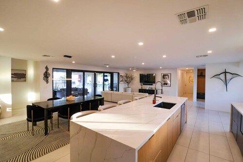 Villa Makena: Huge Luxe Home | Pickleball Court | Heated Pool | Great for Groups