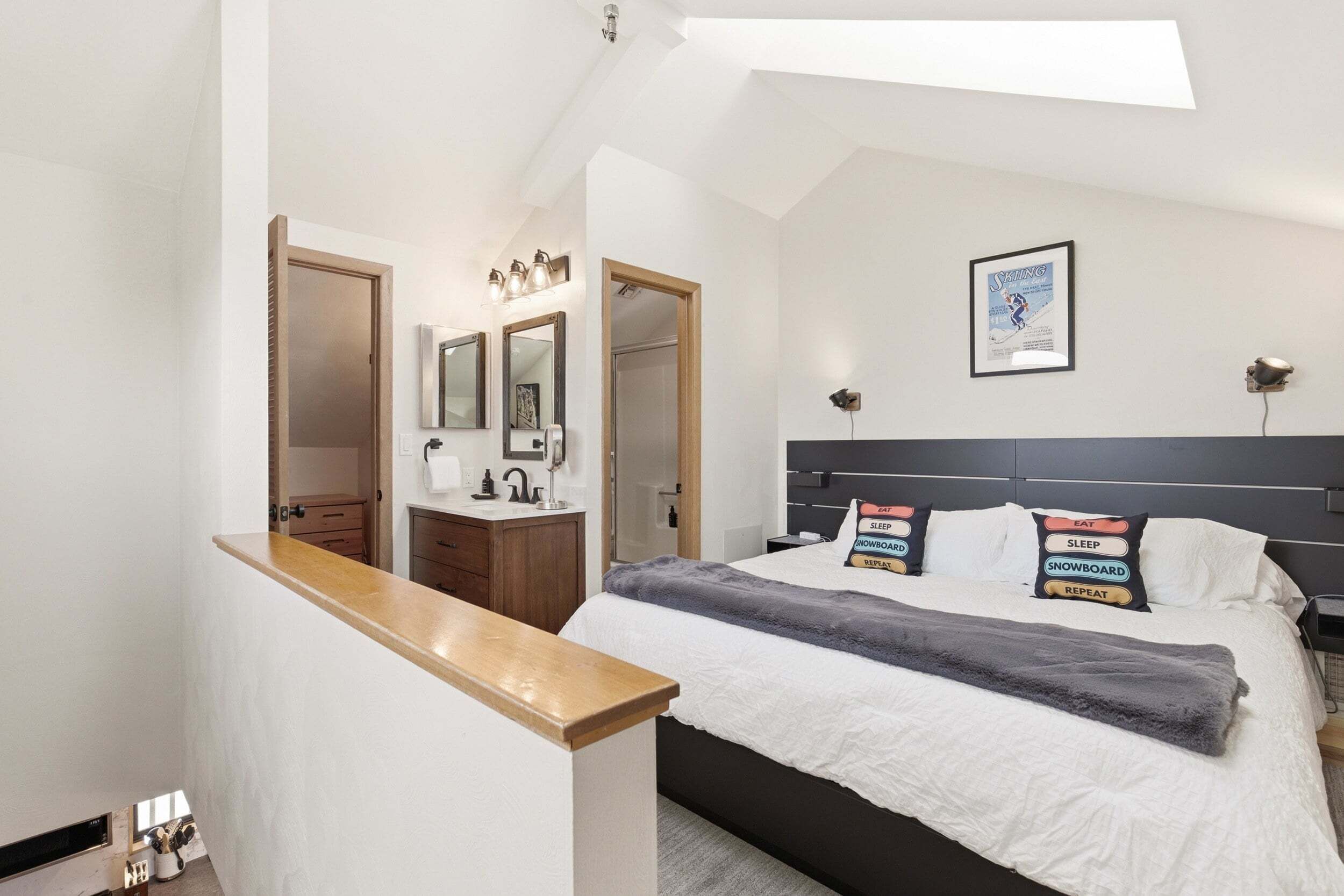 1 chambre, fer et planche à repasser, Wi-Fi, literie fournie