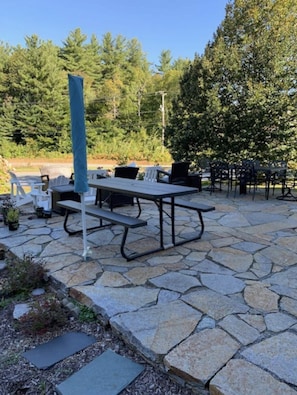 Outdoor dining - Formerly the 1806 Inn (Newbury)