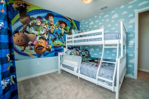 5 bedrooms, iron/ironing board, travel crib, free WiFi