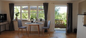 Quiet apartment with a wonderful mountain view