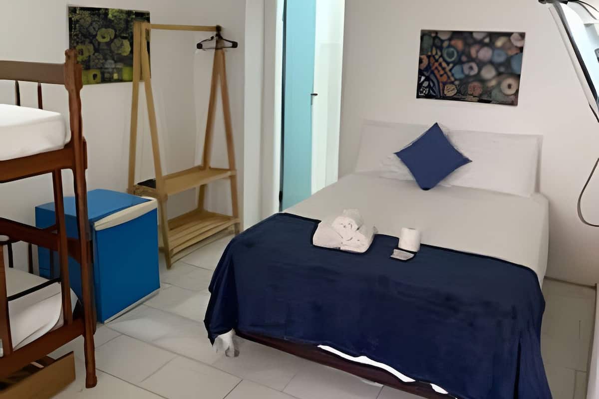 Basic Suite | Minibar, WiFi (free), bed sheets