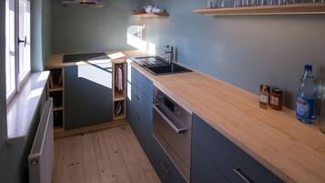 Kühlschrank, Herdplatte, Geschirrspüler