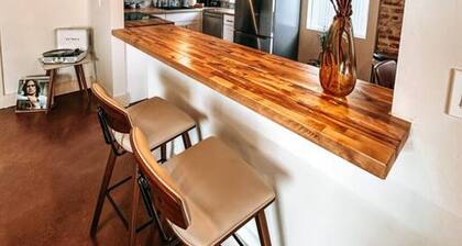 5THAV928 · Jaw dropping historic bungalow