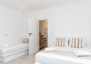 2 chambres, fer et planche à repasser, Wi-Fi gratuit, draps fournis