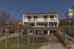 Exterior - Apartment with sea view 2 (Pirovac)