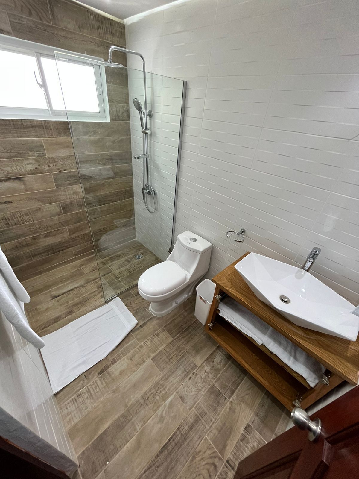 executive twin room | premium bedding, down duvets, pillow-top beds, blackout curtains