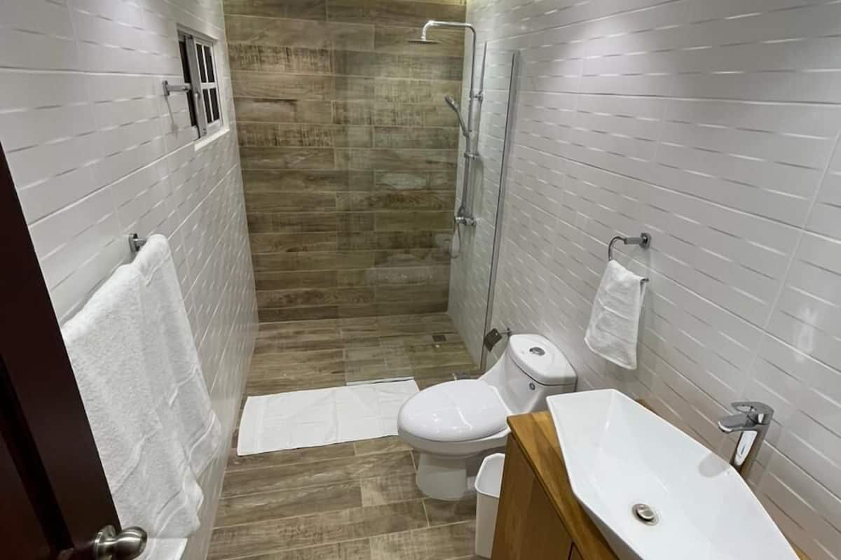 superior room | premium bedding, down duvets, pillow-top beds, blackout curtains