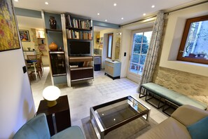 تلفزيون، كُتُب