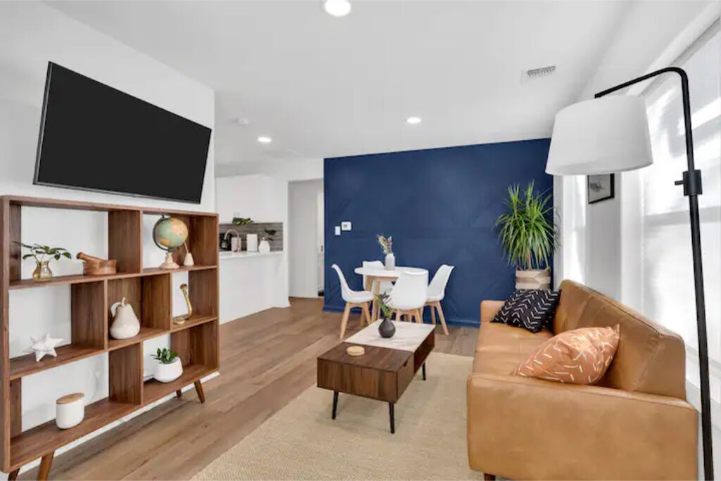 Completely Renovated Mid-Century Dream Bungalow