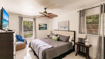 3 bedrooms, iron/ironing board, WiFi, bed sheets