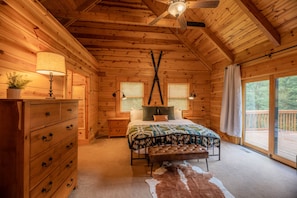 4 bedrooms, iron/ironing board, WiFi, bed sheets - Luxe 4BR Cabin | Hot Tub- Cozy Retreat by Snowshoe (Pocahontas County)