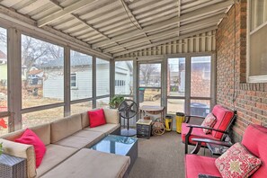 TV, DVD player - Omaha Vacation Rental ~ 4 Mi to Downtown (Omaha)