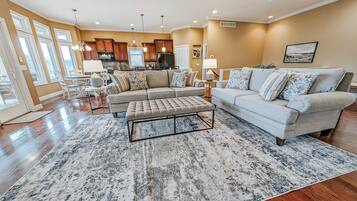 Smart TV, fireplace, books, stereo