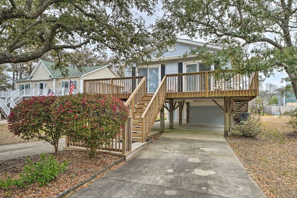 Oak Island Vacation Rental | 4BR | 2BA | Stairs Required | 1,200 Sq Ft