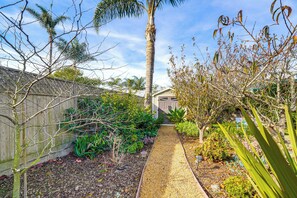 Property grounds - Santa Barbara Home w/ Private Outdoor Pool! (Santa Barbara)