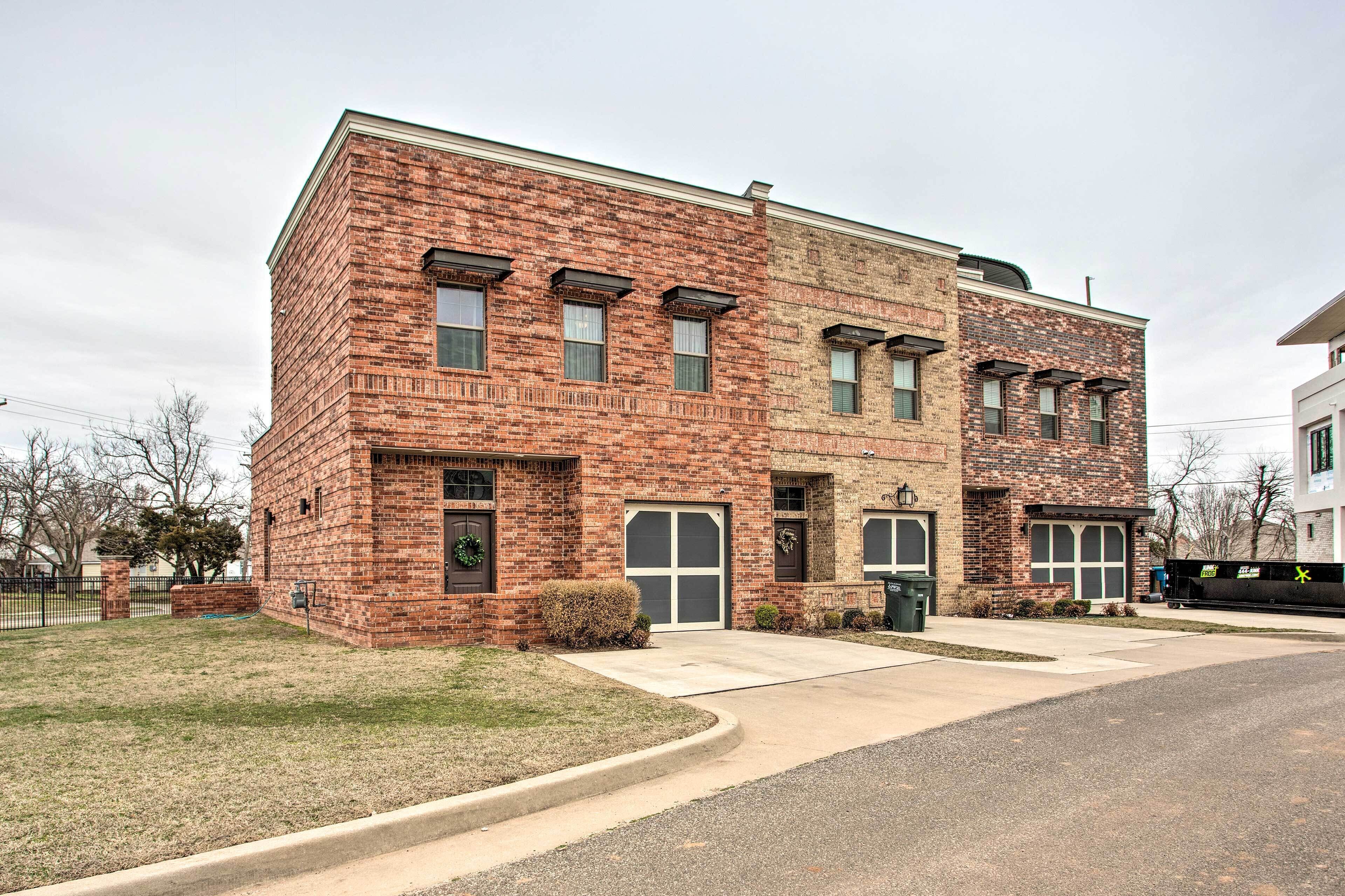Edmond Escape w/ Pinball Machine & Patio!