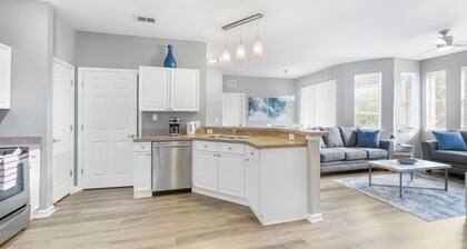 2/2 Condo minutes from Disney at Terrace Ridge at Town Center