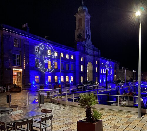 The Bruce @ RWY Family Apartment - sleeps 7 guests  in 2 bedrooms